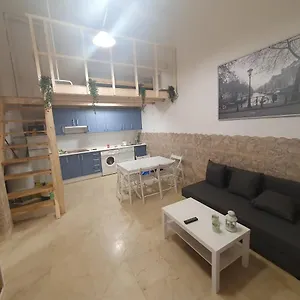 Triana 143 - Wifi Apartment