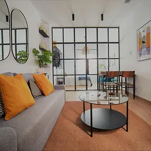 Pelicano Apartment