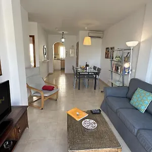 https://nerja-paradise-rentals-apt-chimenea-a1e.hotelsinnerja.org