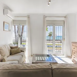 https://apartamento-con-vistas-al-mar-malaga.1costadelsol.com