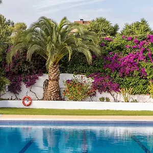 https://camping-sitges.catalonia-hotels.com